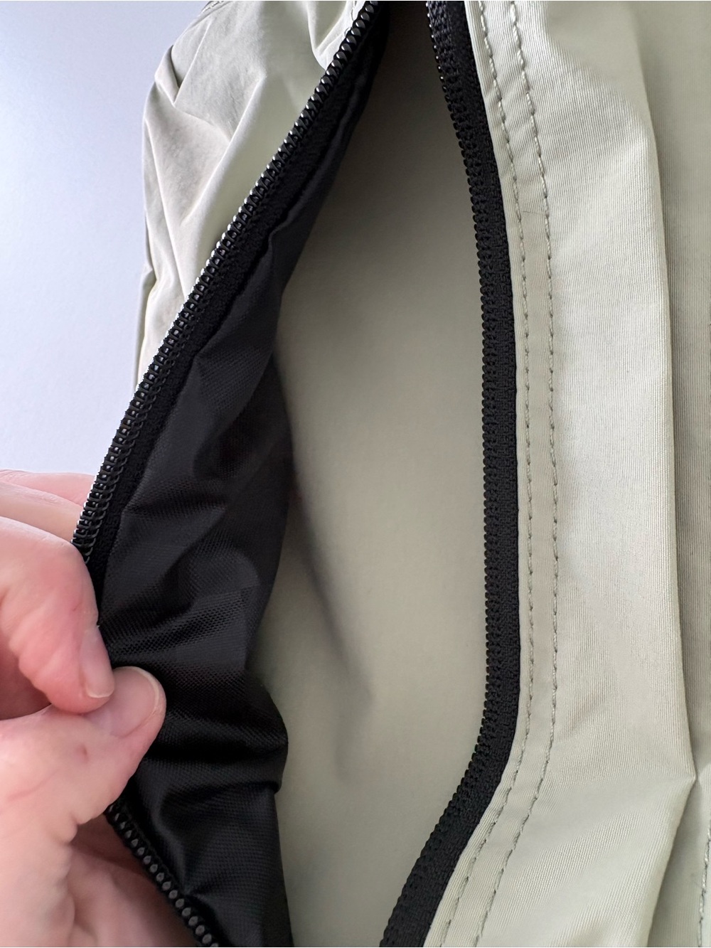 Vans Crossbody Bag - Soft Sage Green NWT - Picture 10 of 12